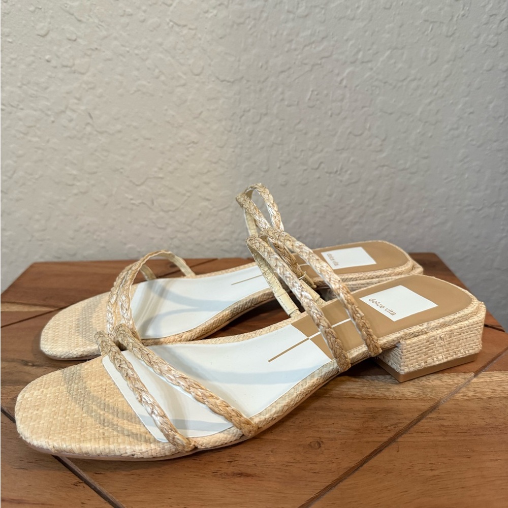 Brand New Dolce Vita Haize Block-Heel Strappy Sandals